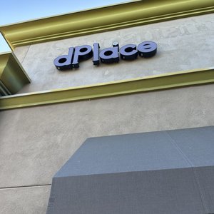 dPlace Steak & Pasta